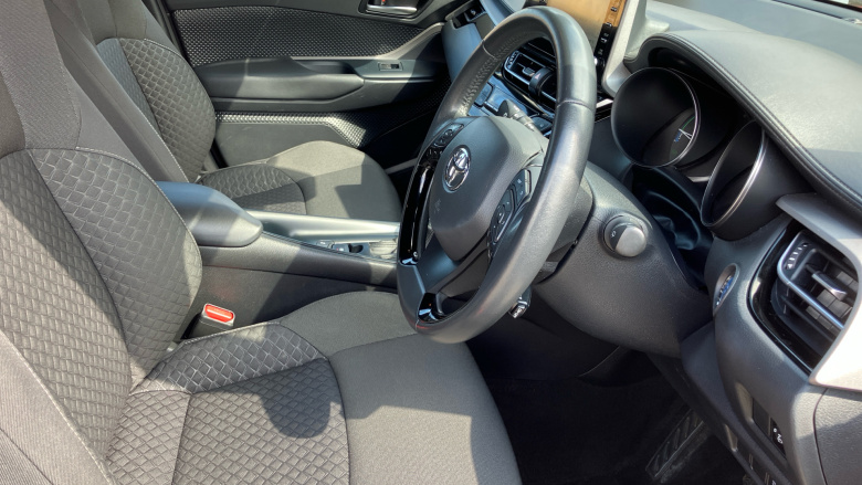 Toyota C-HR 1.8 Hybrid Icon 5dr CVT Hybrid Hatchback